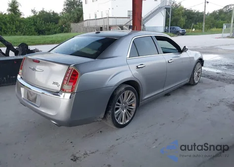2011 Chrysler 300C z USA, uszkodzony, nr VIN 2C3CA6CT8BH522364
